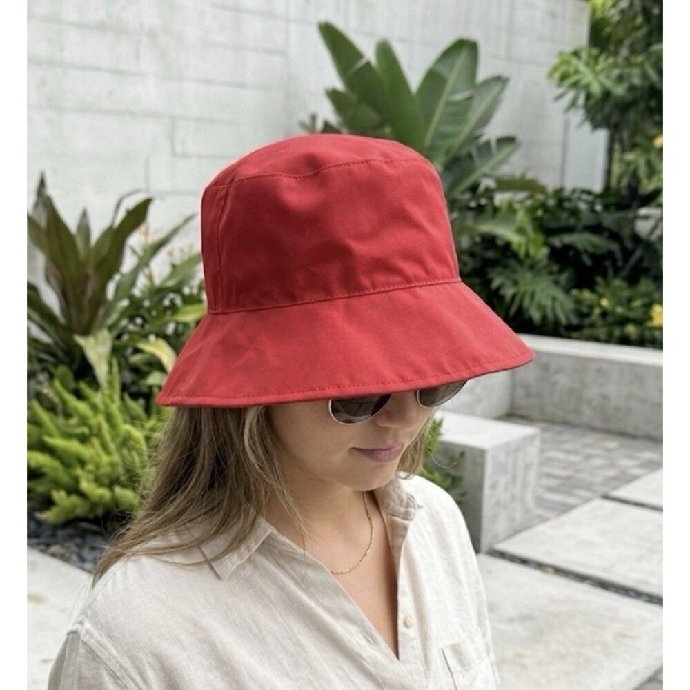Vintage 90s Longchamp Nylon Water Repellent Red Bucket Hat